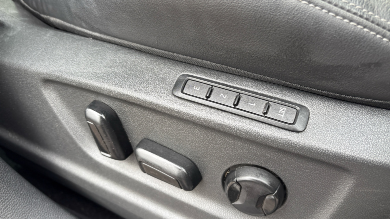 Skoda Karoq 2.0 TDI Edition 4x4 5dr DSG Diesel Estate